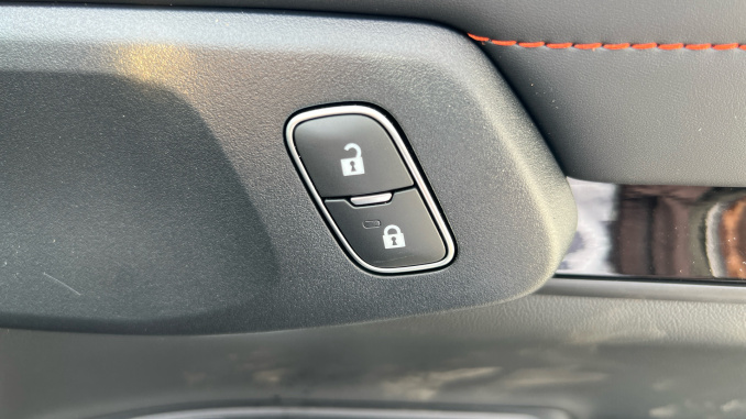 Ford Ranger Petrol Pick Up D/Cab Wildtrak 2.3 EB PHEV 281 Auto [NI] - Image 39